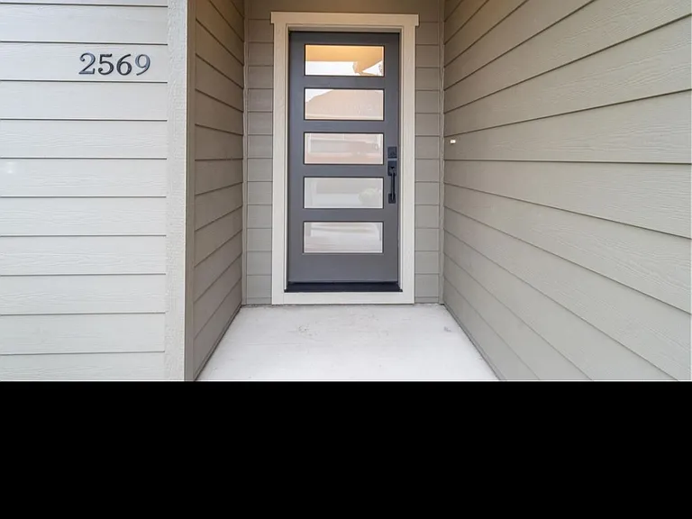 2569 Tiffin Way — Photo 5