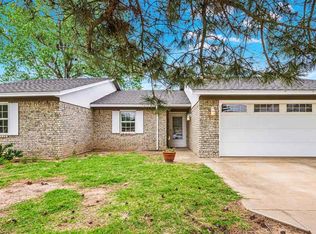 300 Pintail Cir, Altus, OK 73521