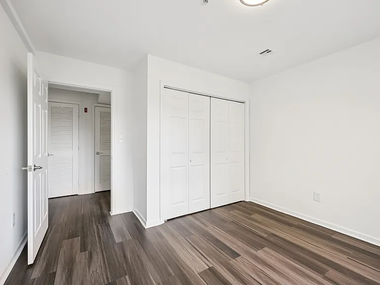 394 S Harrison St. — Photo 7