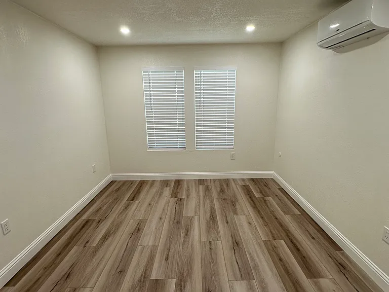 1014 Pine St #2 — Photo 6