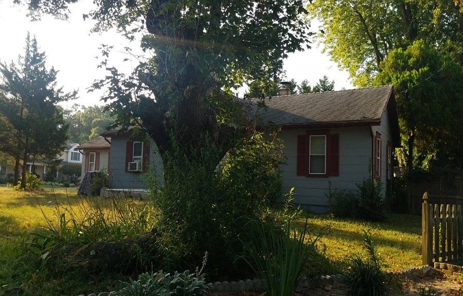 2nd image of 2022 Zion Rd