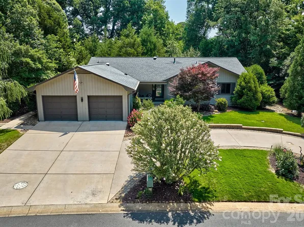 4 Catawba Ridge Ct, Clover, SC 29710