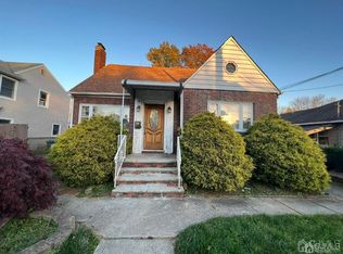 670 Barron Ave, Woodbridge, NJ
