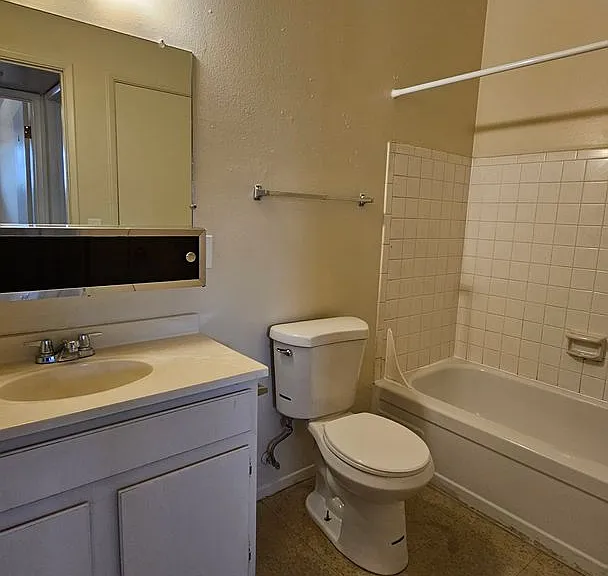 Park Plaza Condos — Photo 7