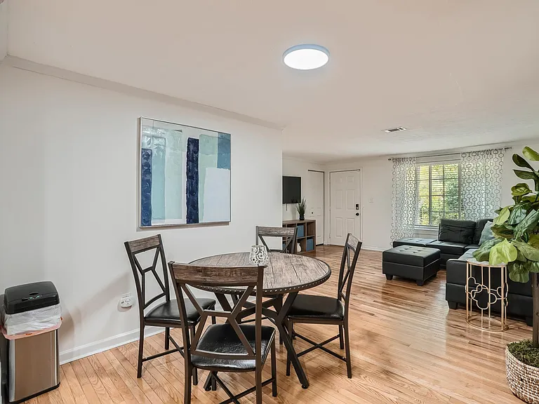 305 Roswell Farms Rd — Photo 21