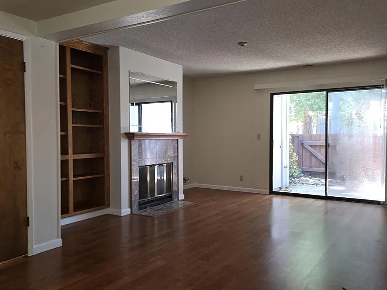 6125 Thornton Ave #E — Photo 7