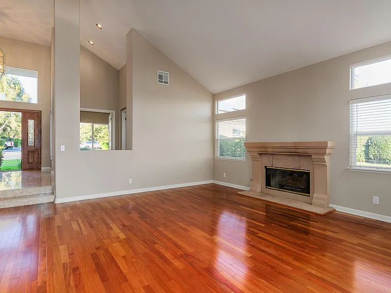 137 Camino Del Sol — Photo 6