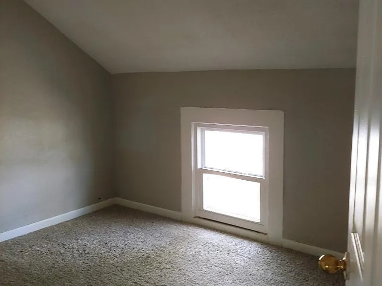 1718 Saint Marys Ave — Photo 5