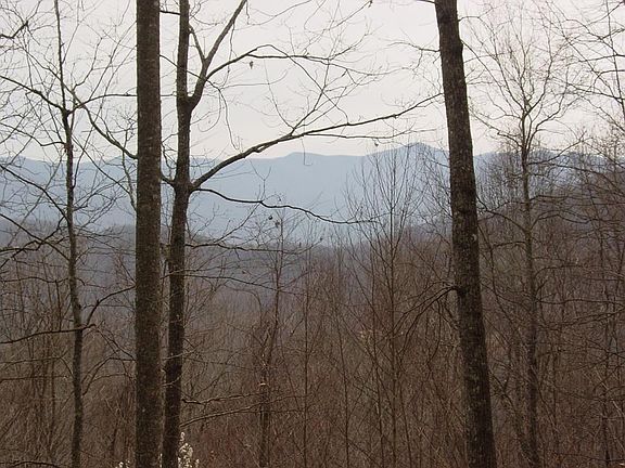 3rd image of 28 Overlook Loop