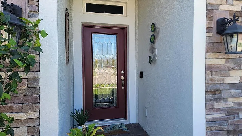 4 bed, 3.0 bath, 2610 sqft, $3,500 — Photo 2
