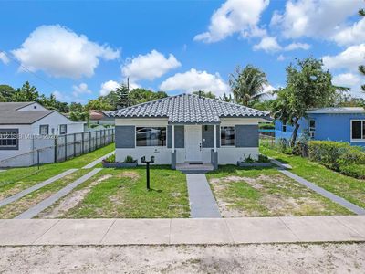 2020 NW 51st St, Miami, FL, 33142