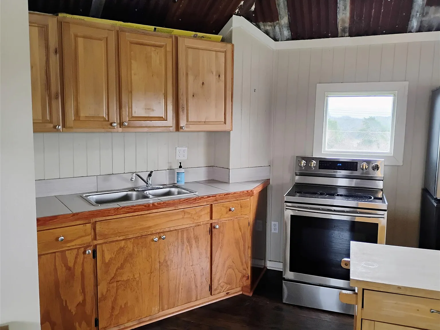 1 bed, 1.0 bath, 452 sqft, $800 — Photo 1
