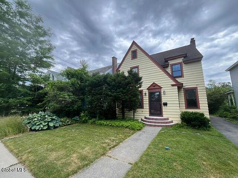 2nd image of 21 Hawthorne Avenue
