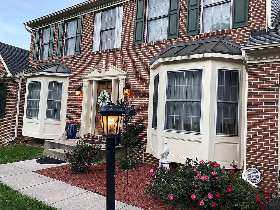 Bay Windows (added 3 feet)