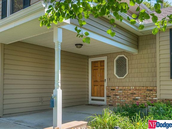 2nd image of 305 Summerset Dr