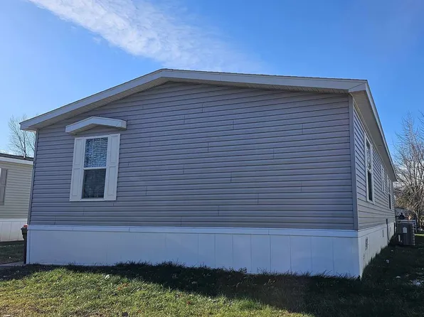 1 Shannon Dr #51, Hastings, MN 55033