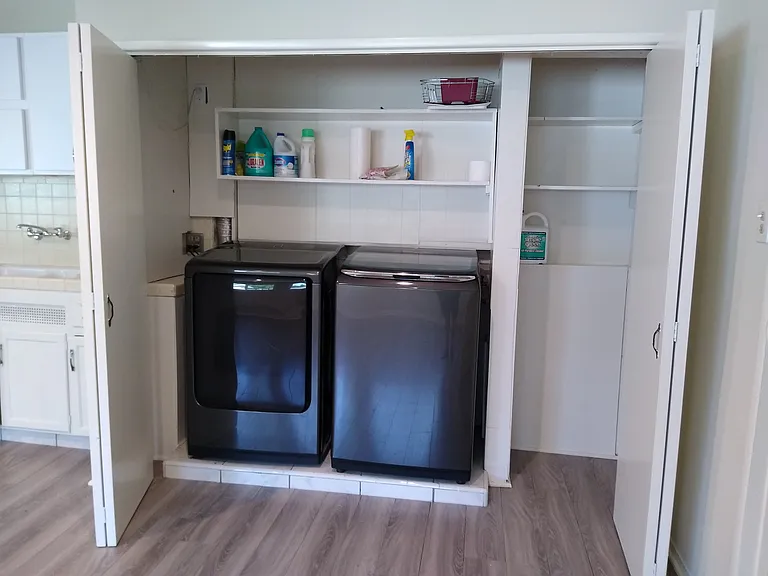 private washer and Dryer