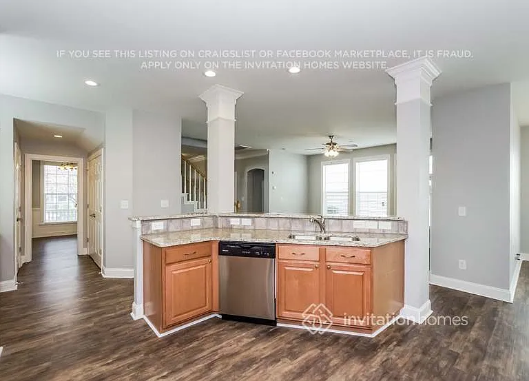 3016 Ivy Brook Pl — Photo 6