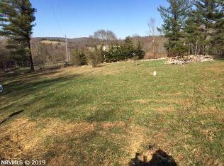 1291 Firehouse Rd NW, Willis, VA 24380