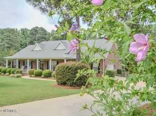 1 Sunflower Ct, Whispering Pines, NC 28327
