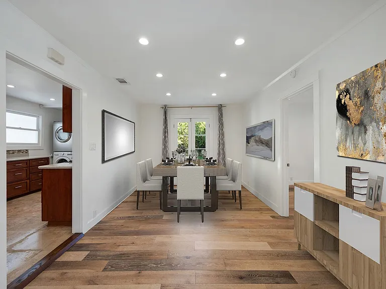 7715 Lexington Ave — Photo 4