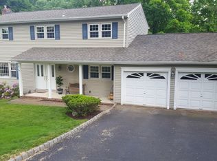 4 Marston Dr, Morris Plains, NJ 07950