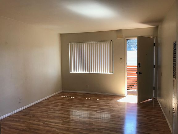 2nd image of 2910 Edison St #D