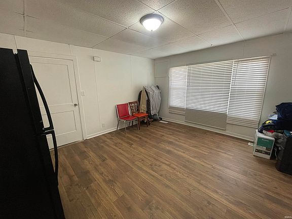 2nd image of 109 E Eichel Ave