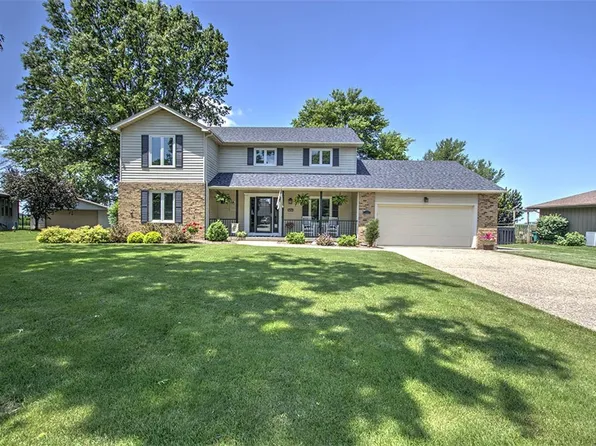 160 Hickory Point Ct, Forsyth, IL 62535