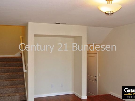 2nd image of 420 Lindberg Cir