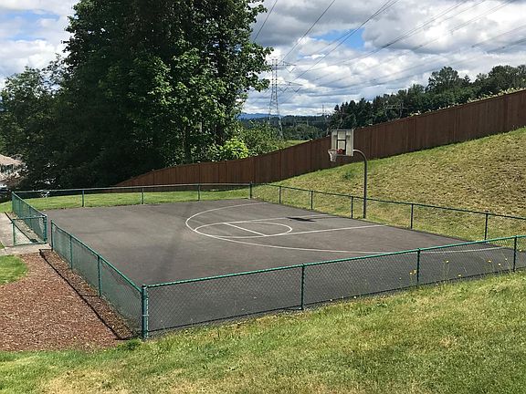 3rd image of 2800 SE 8th St Unit 1135