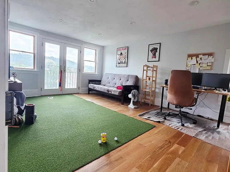 1409 Sheffield St — Photo 33