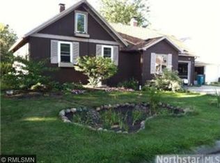 810 9th Ave NE, Waseca, MN 56093