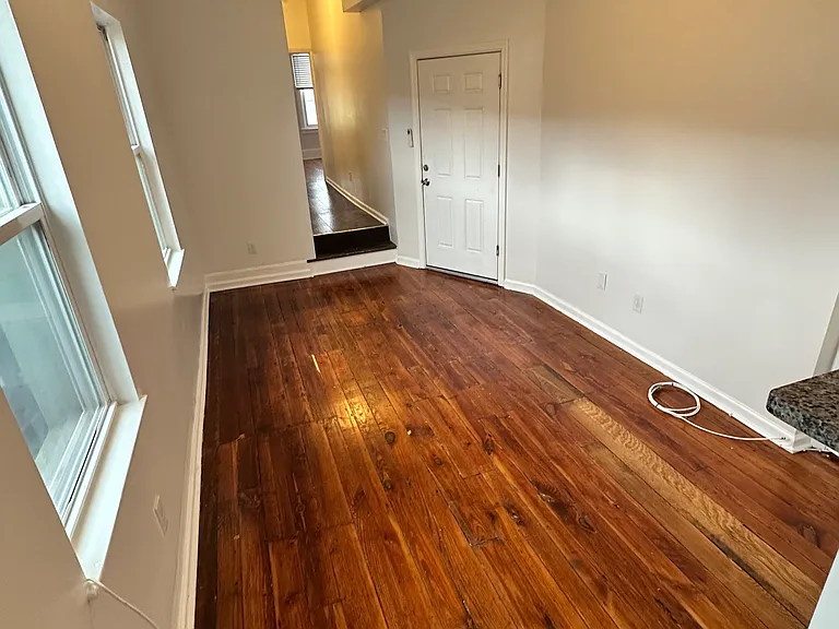 2809 W Girard Ave #2 — Photo 6