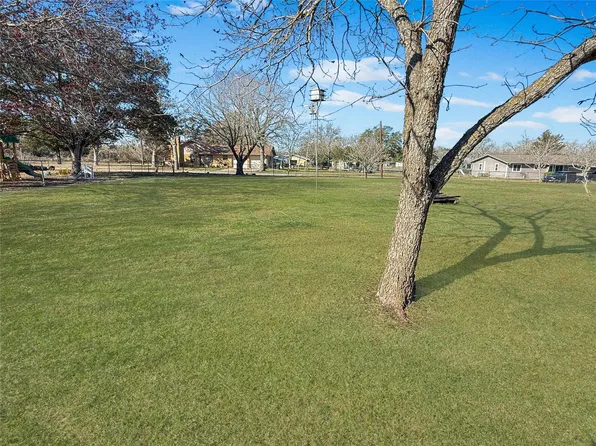 LOT On S, Flatonia, TX 78941
