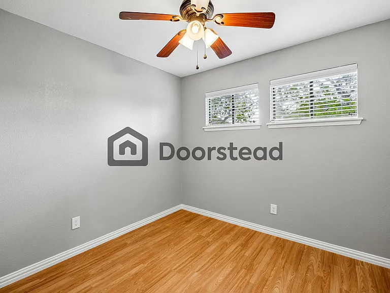 616 Shady Brook Dr — Photo 24