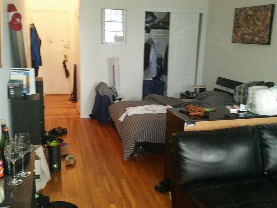 2nd image of 345 E 78th St APT 1B