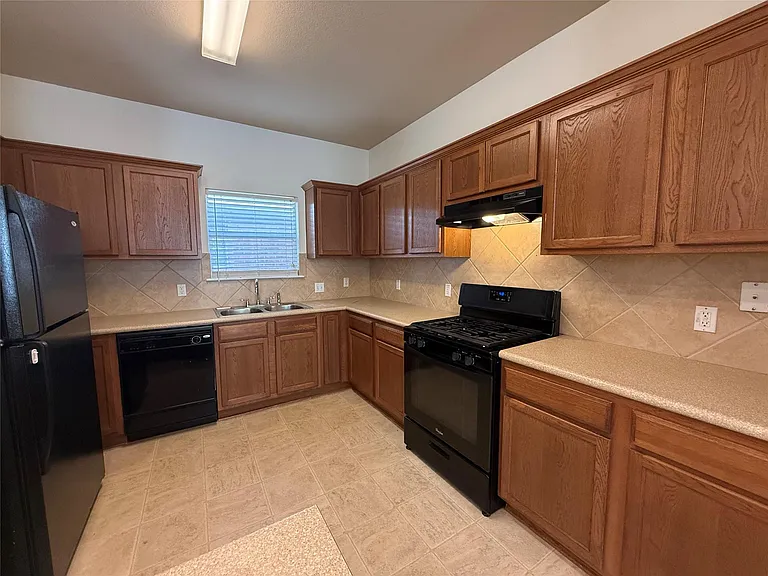 104 Lava Bed Dr — Photo 5