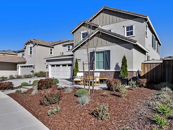 2nd image of 2621 Grassland Way