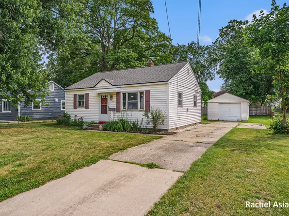 2134 Collingwood Ave SW, Wyoming, MI 49519