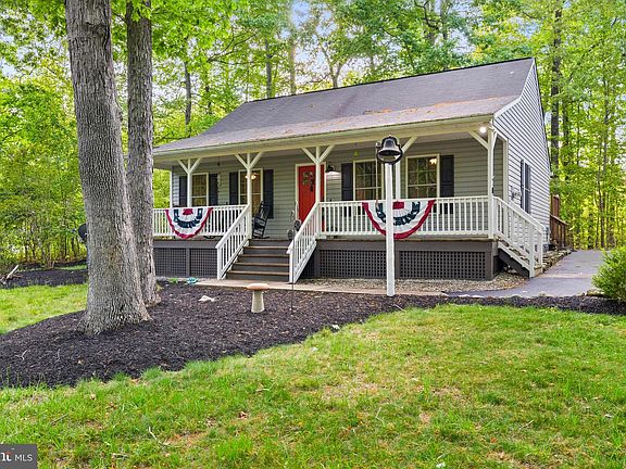 4th image of 239 Oakwood Dr