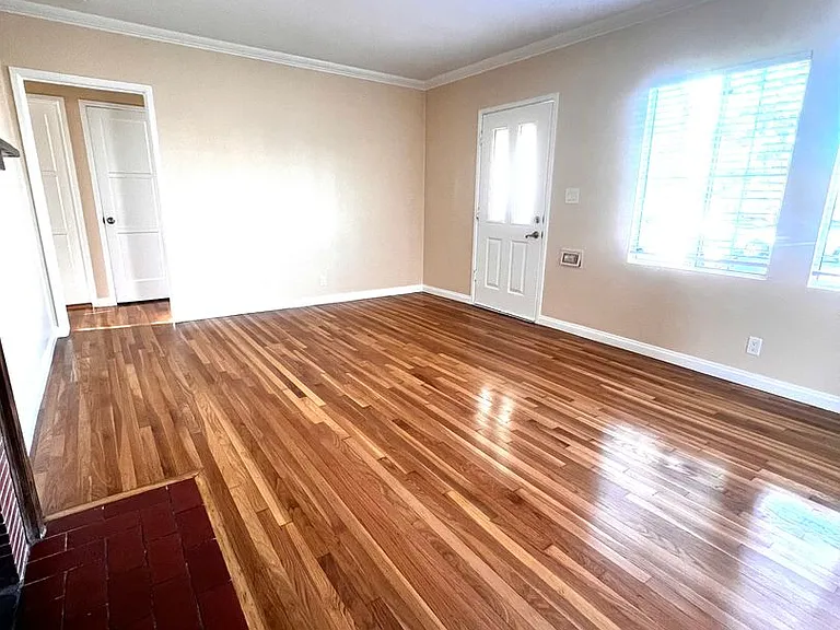 4139 Keever Ave — Photo 9