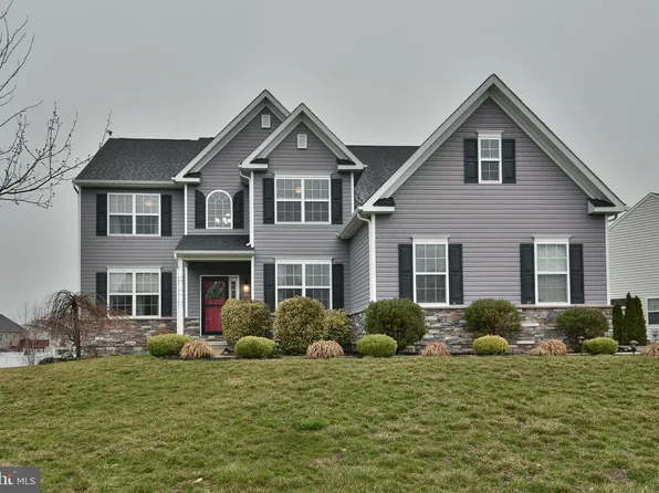 2290 Sterling Dr, Gilbertsville, PA 19525