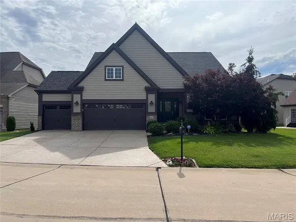409 Tuscany Trace Ct, Saint Charles, MO 63303
