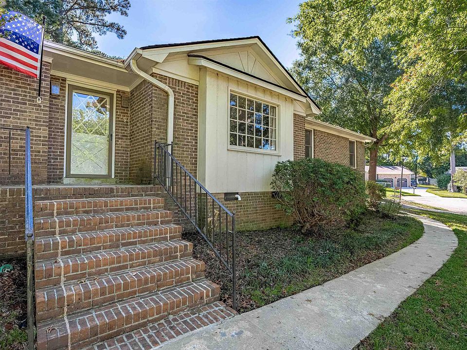 1st image of 119 Bosworth Field Ct
