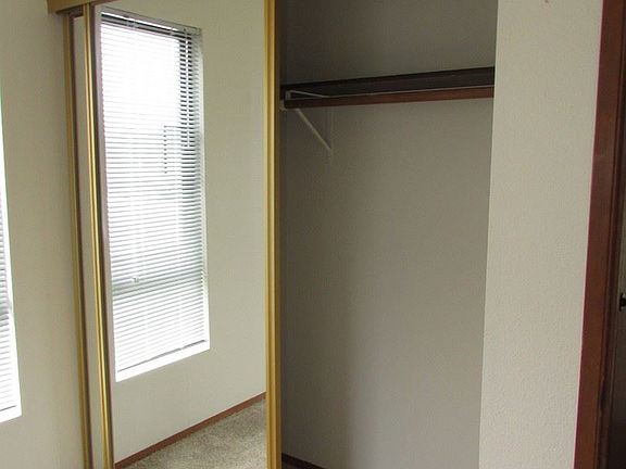 5th image of 1552 NW 52nd St APT 3