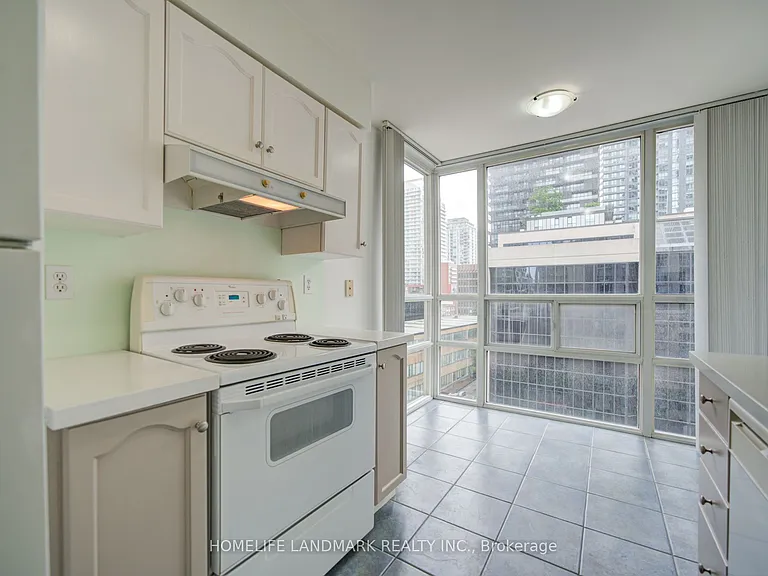 43 Eglinton Ave E #1003 — Photo 7