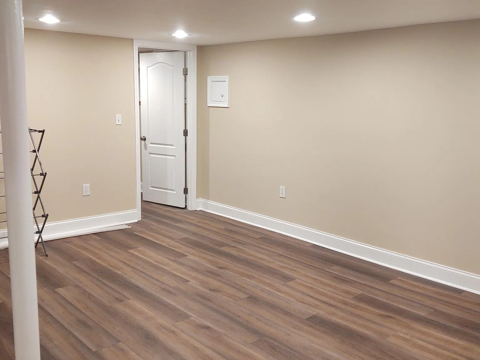 1 bed, 1300 sqft, $1,290 — Photo 3