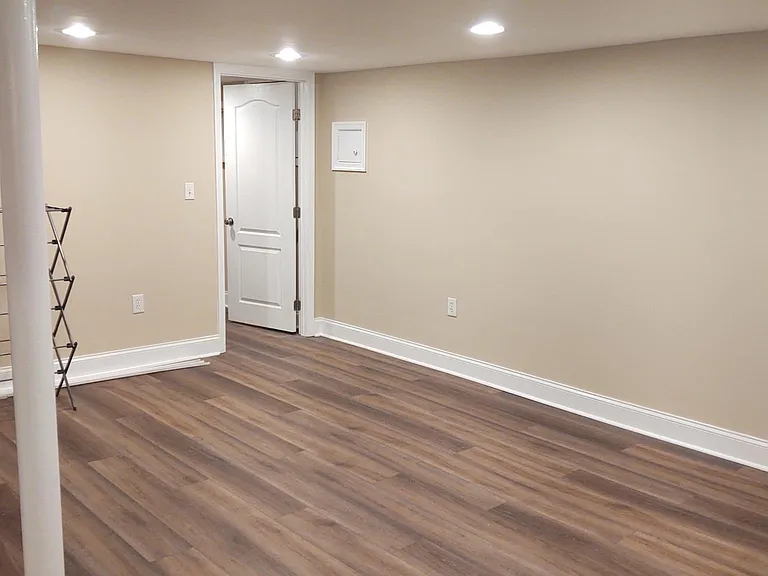 5658 Calyn Rd #BASEMENT — Photo 3