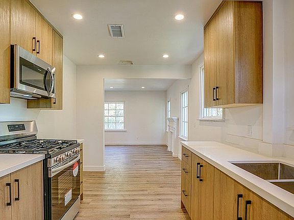 4th image of 6114 W Saturn St #6114